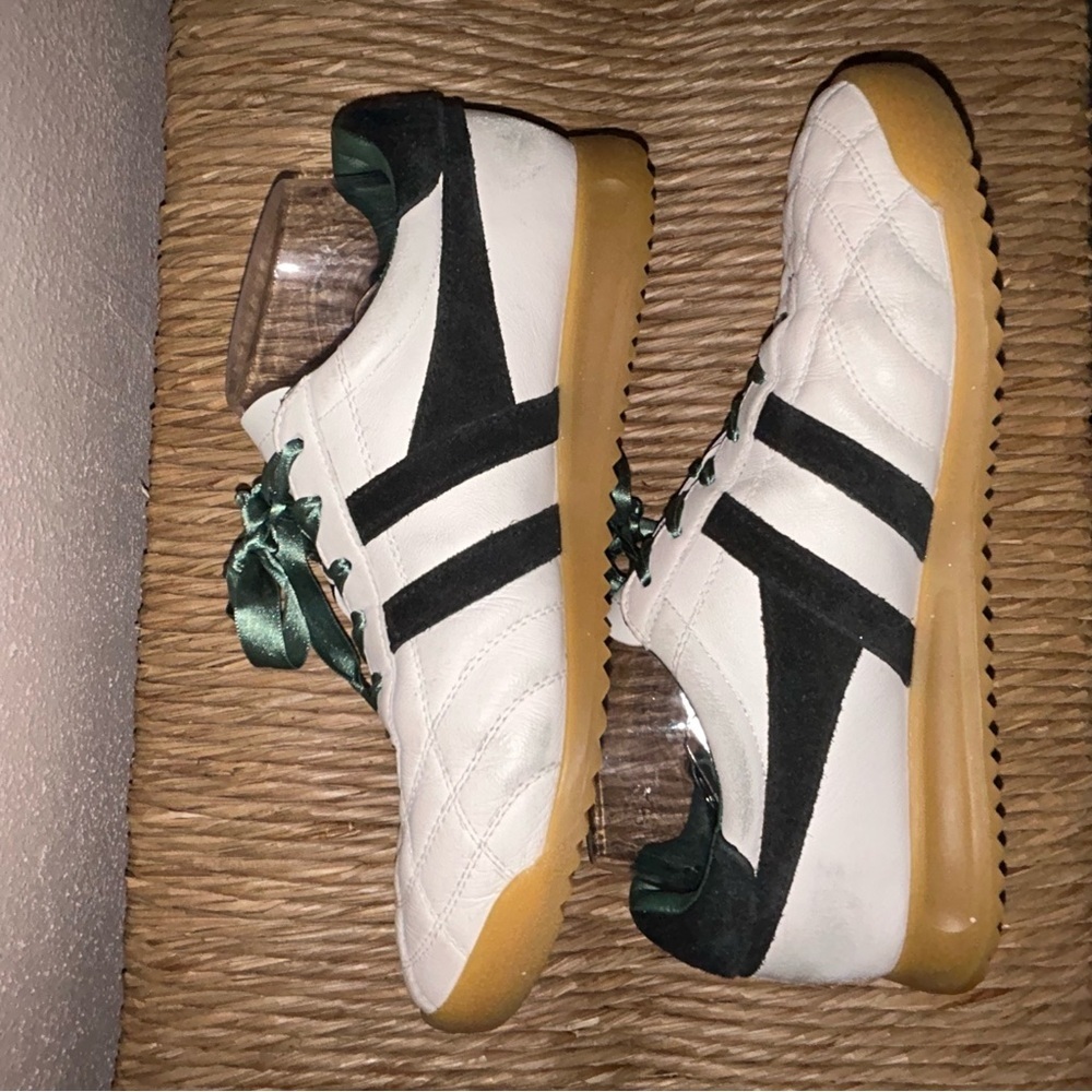 Gola White Quilted anthologie Trainers with Black Stripes and Gum Sole - Picture 6 of 10